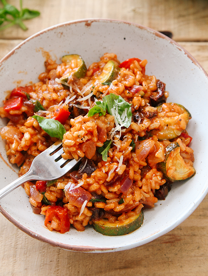 Tomato and Roasted Mediterranean Vegetable Risotto - Simplykitch